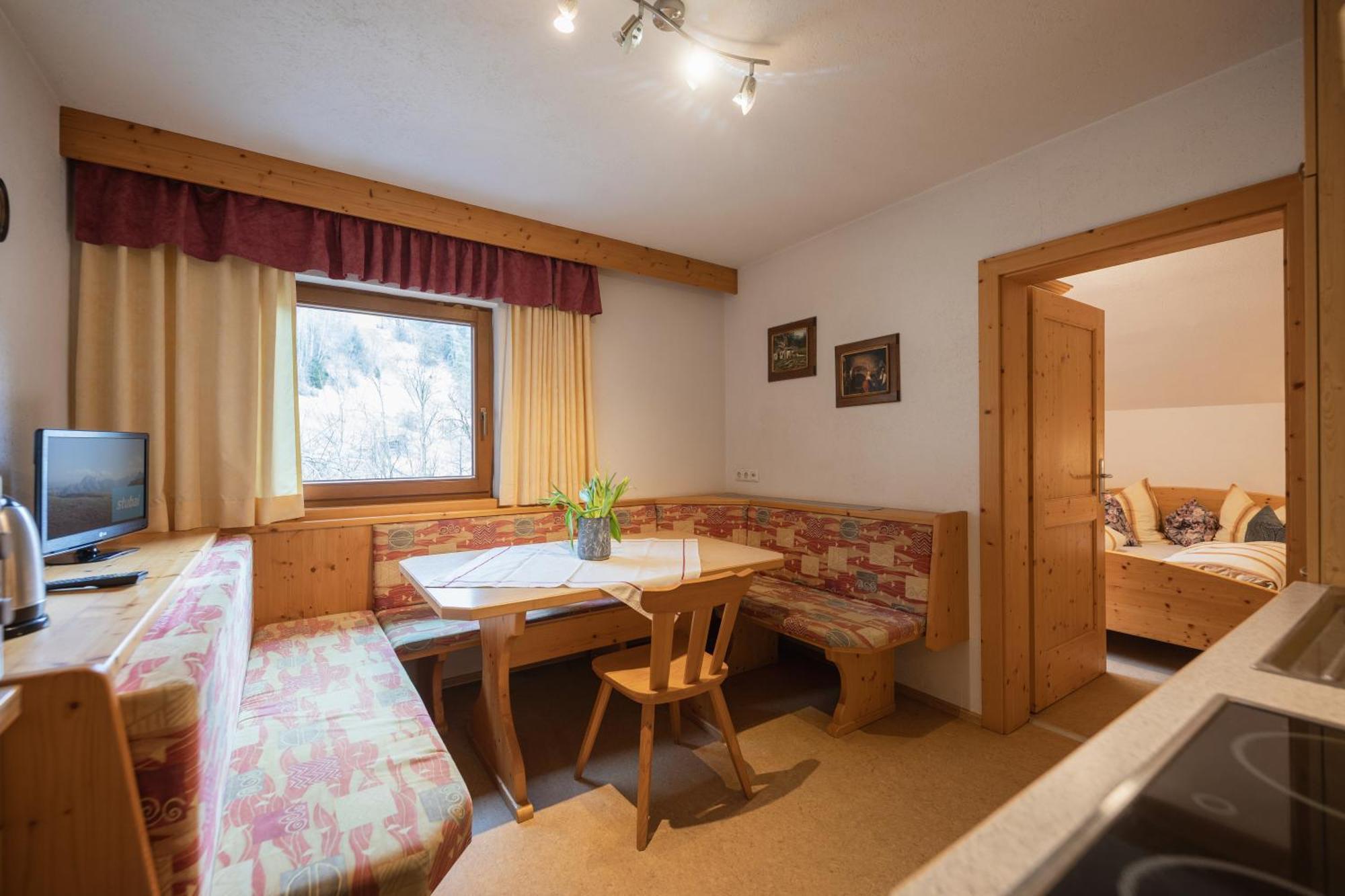 Ferienwohnung Kirchbruecke Мідерс Екстер'єр фото